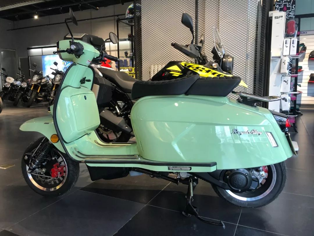 绵羊档案|2019款vespa gts 300 重大更新