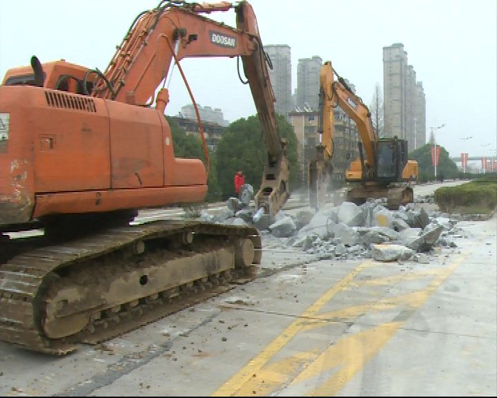 迎江区沿江东路昨起开始改造