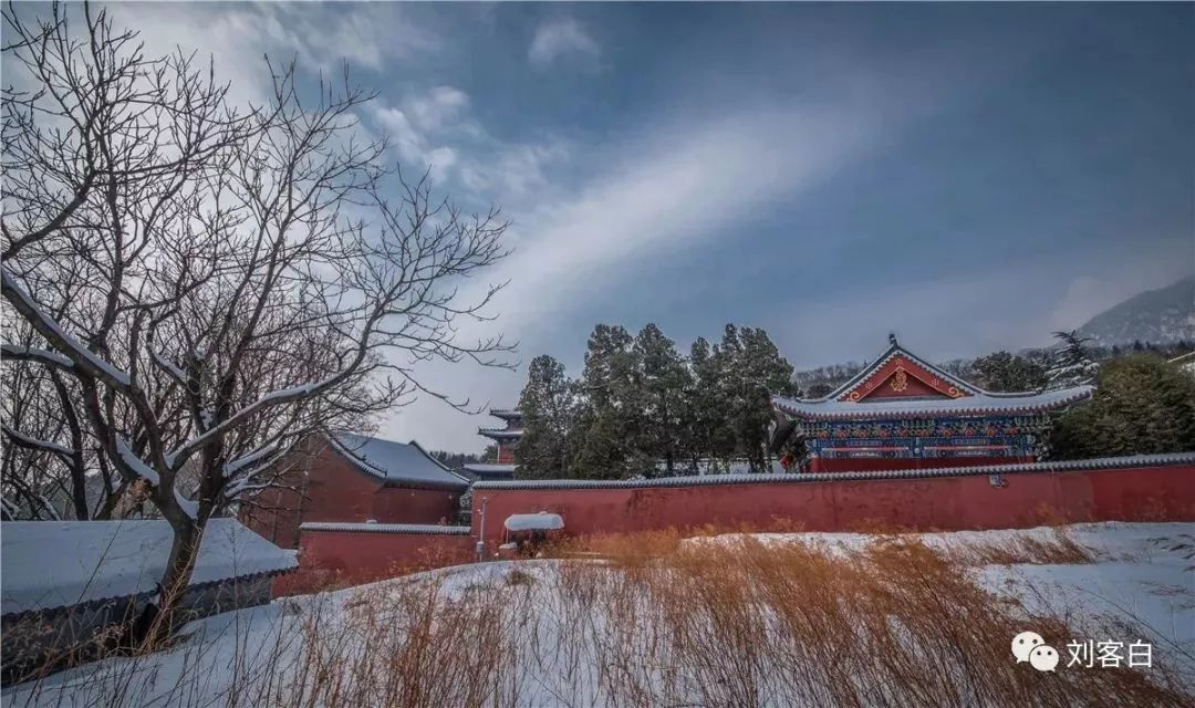 深山藏古寺!这座隐藏在深山里的寺庙,在摄影师的镜头下美出新高度.