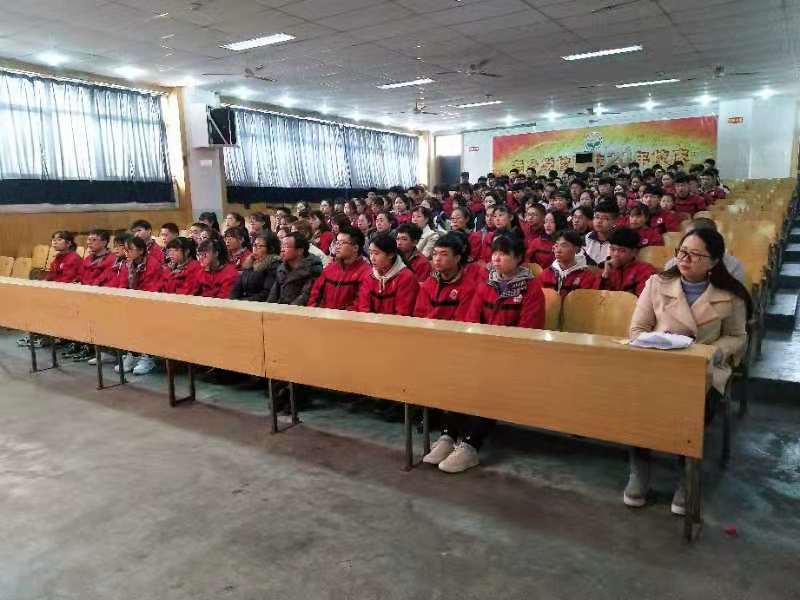 临汾尧乡中学举行2019年高考百日冲刺誓师大会