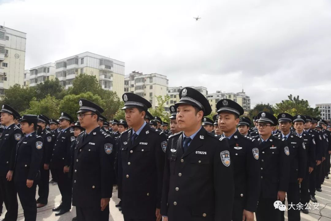 打响"飓风行动"行动第一枪 织密辖区"防控网,推进平安大余建设 强化