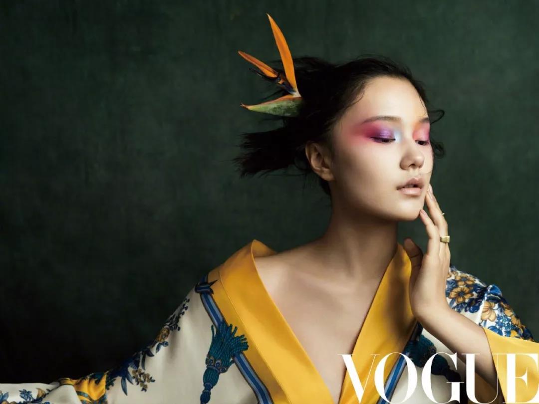 新面孔model〕王一出境《vogue》三月刊妆容大片"花容"