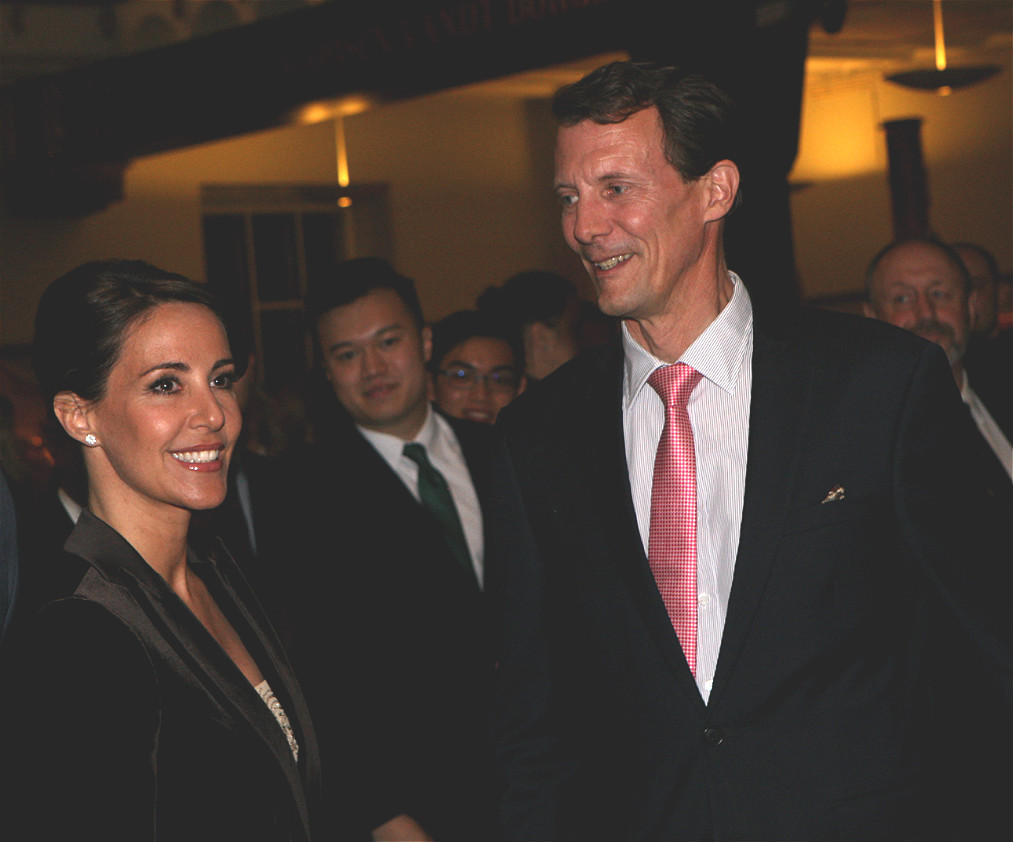 丹麦约阿希姆王子与玛丽公主出席cbs大竞赛欢迎晚宴