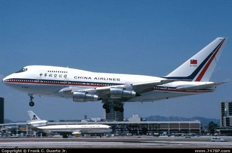 华信曾运营过两架从华航"过继"来的波音747sp(b-1862,b-1880,1999年