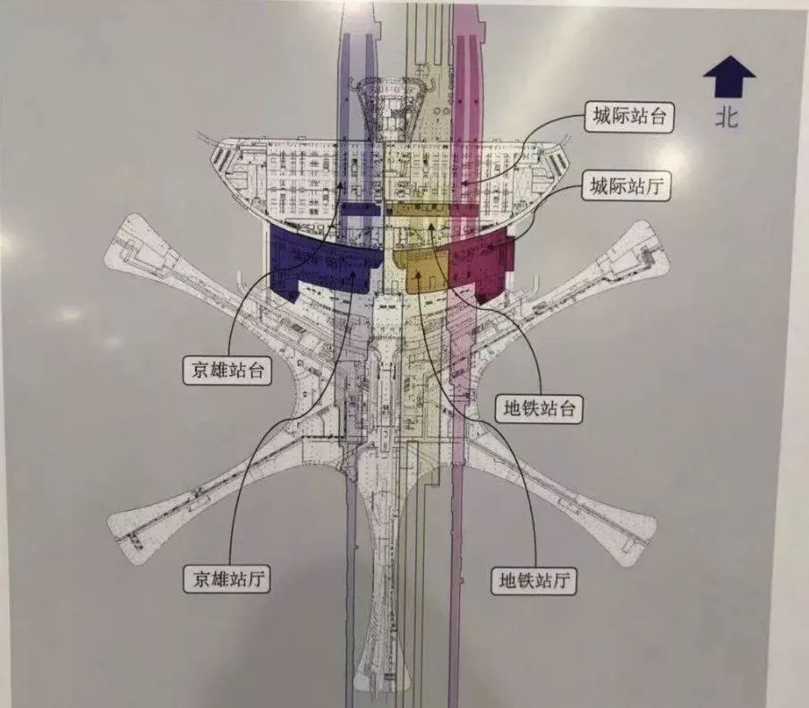 大兴机场站是京雄城际铁路(北京段)配套开通的高铁站,该站为地下车站