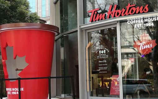 tim hortons?上海店开业,竟然有人排队18小时!