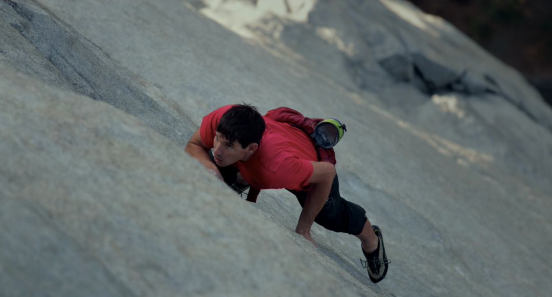 alex honnold(亚历克斯·霍诺尔德),当今世界上最好的徒手攀岩者.