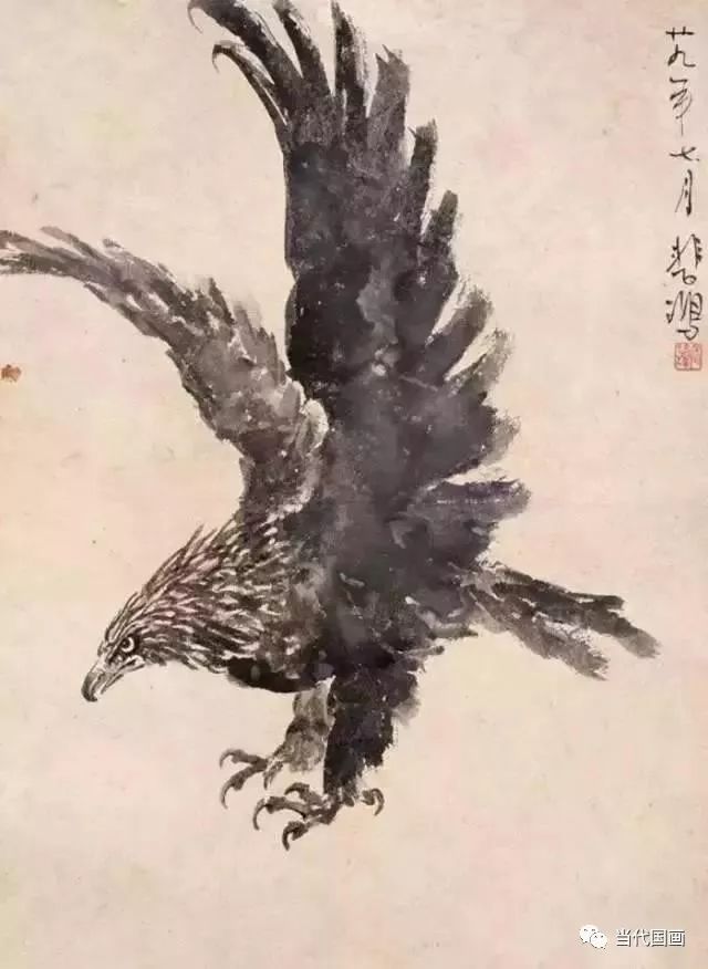 徐悲鸿画鹰,以没骨与勾勒相结合.