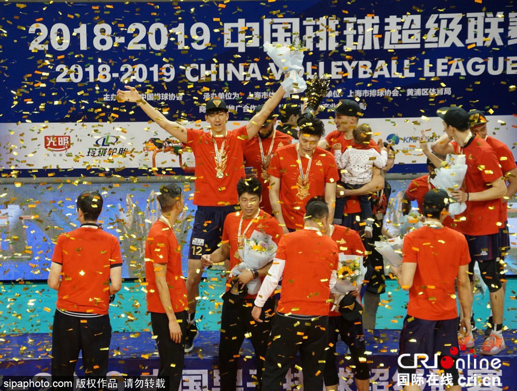 男排联赛-上海3-0北京五连冠 第15次折桂_总决