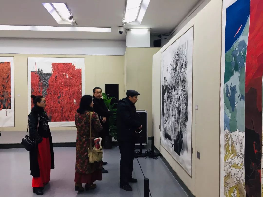 芳华秋声胡秋声中国画作品展今天上午在合肥久留米美术馆开幕