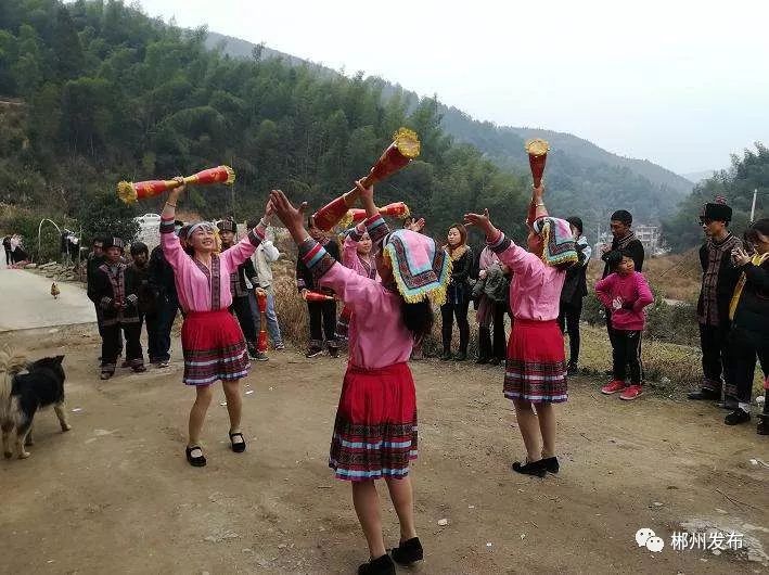 西瑶乡分别与广东连州市瑶安镇,湖南省永州市蓝山县的浆洞瑶族乡及本