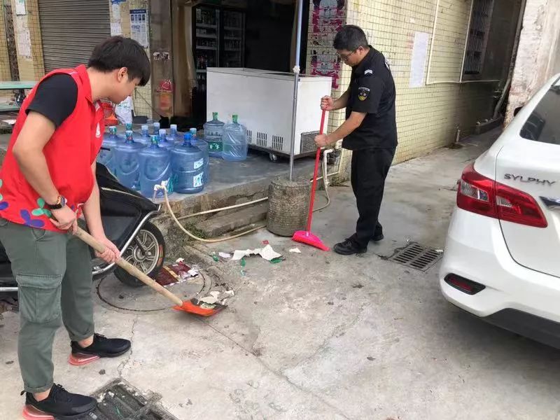 开展社区环境卫生大清扫行动 大王山社区 开展社区卫生大清扫 东塘