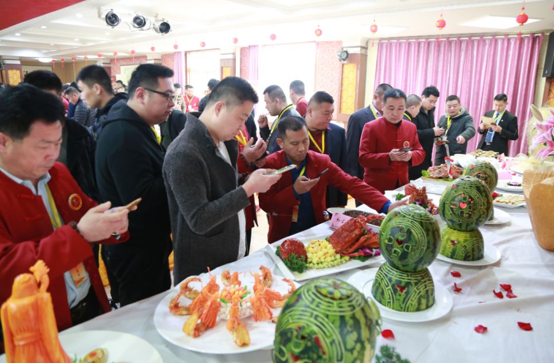 美食展来啦2019山东省鲁菜大师交流峰会举行300多位名厨荟聚福山大展