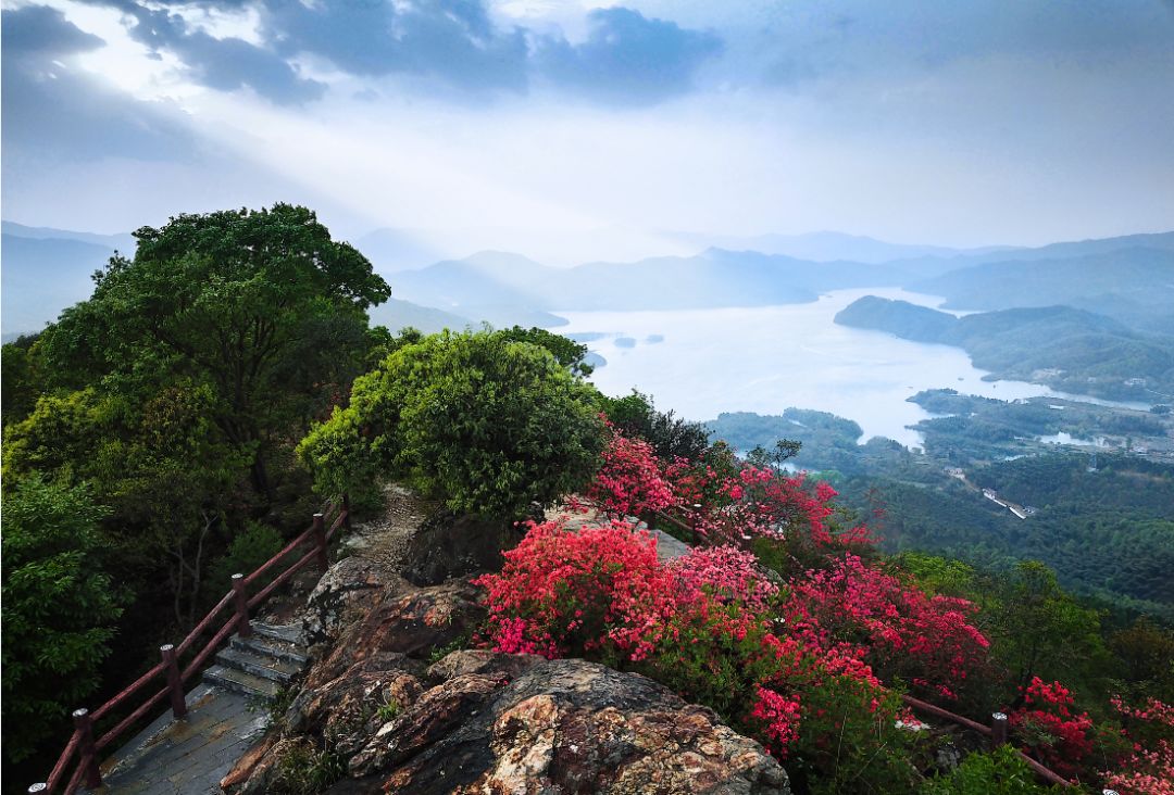 关注| 霍山这个地方4月份将举行重大活动!首届大别山·屋脊山