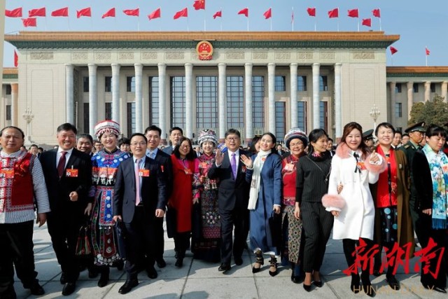 贺佳 刘文韬 冒蕞 视频编辑 曾益 龚文 何佳洁)3月5日上午9时,十三届