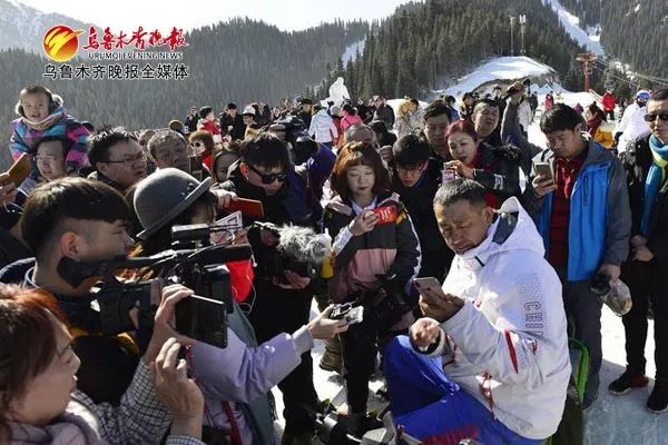 祝贺乌鲁木齐文惠卡联盟单位新疆丝绸之路国际