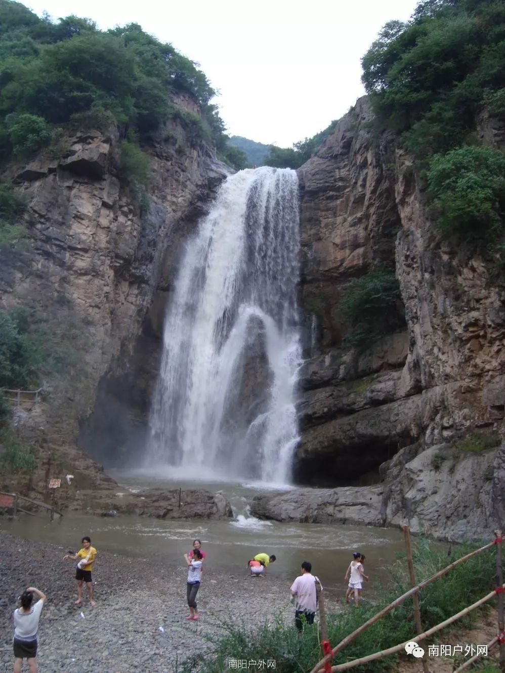 仅需69元!诗景龙潭峡踏春而来,女神