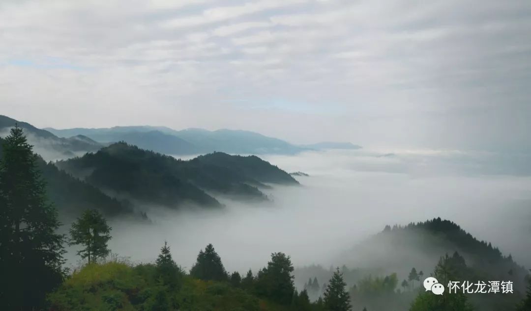 溆浦地蓝天白云碧水青山看龙潭山水云海奇观