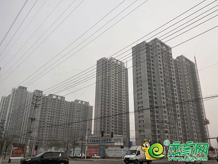 恒大龙庭工地实景图恒大翡翠华庭工地实景图恒大翡翠华庭工地实景图