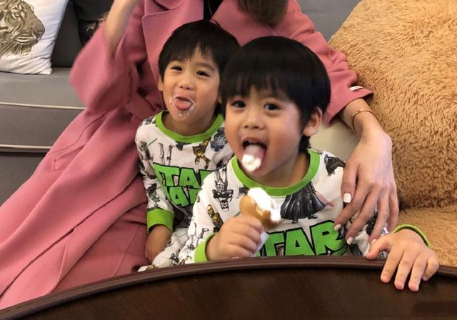 林志颖老婆晒双胞胎儿子吃冰淇淋照,而最后一张照引起网友猜测!