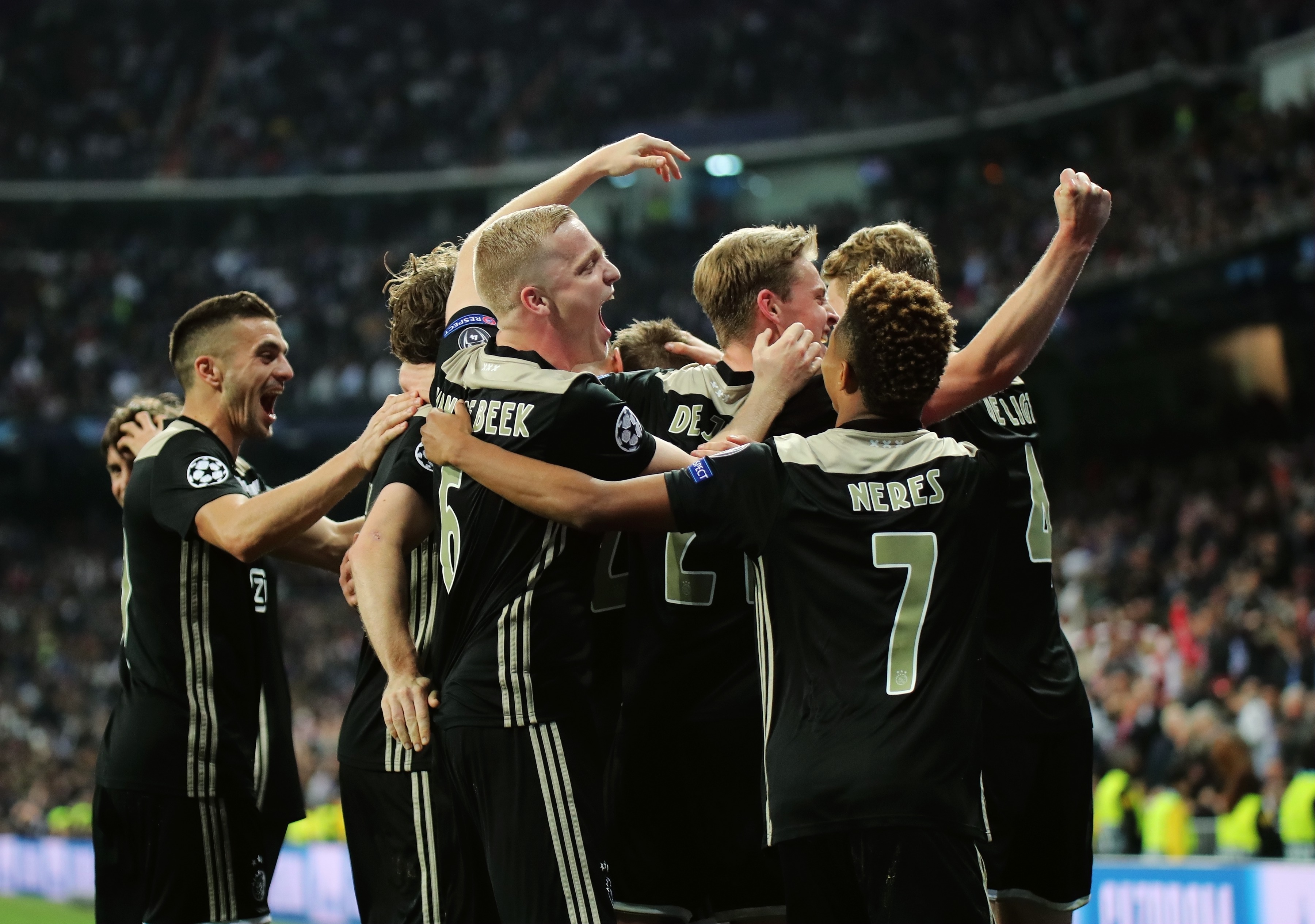足球|欧冠:皇家马德里不敌阿贾克斯_比赛