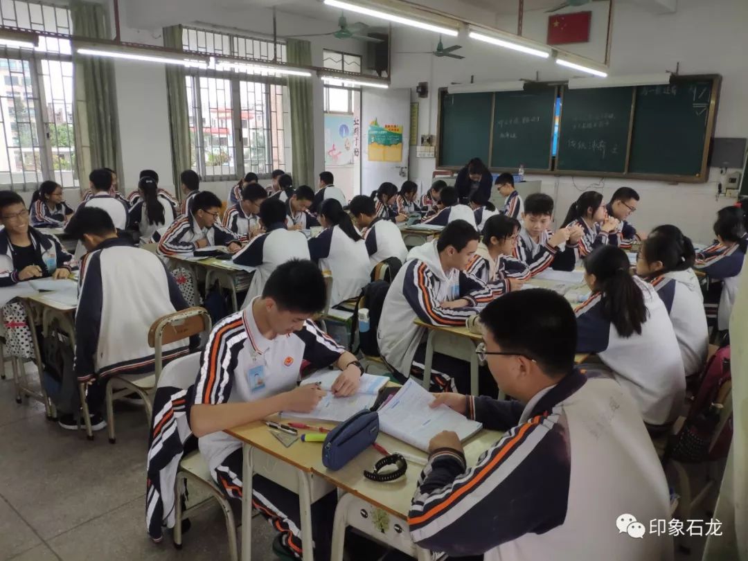 石龙三中成为我市第一批品牌学校培育对象