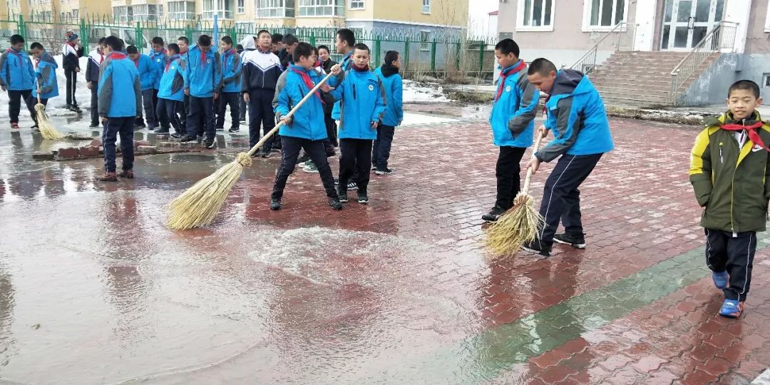 (额敏县郊区乡团委)(额敏县额敏镇团委)(额敏县糖厂团支部)(额敏县