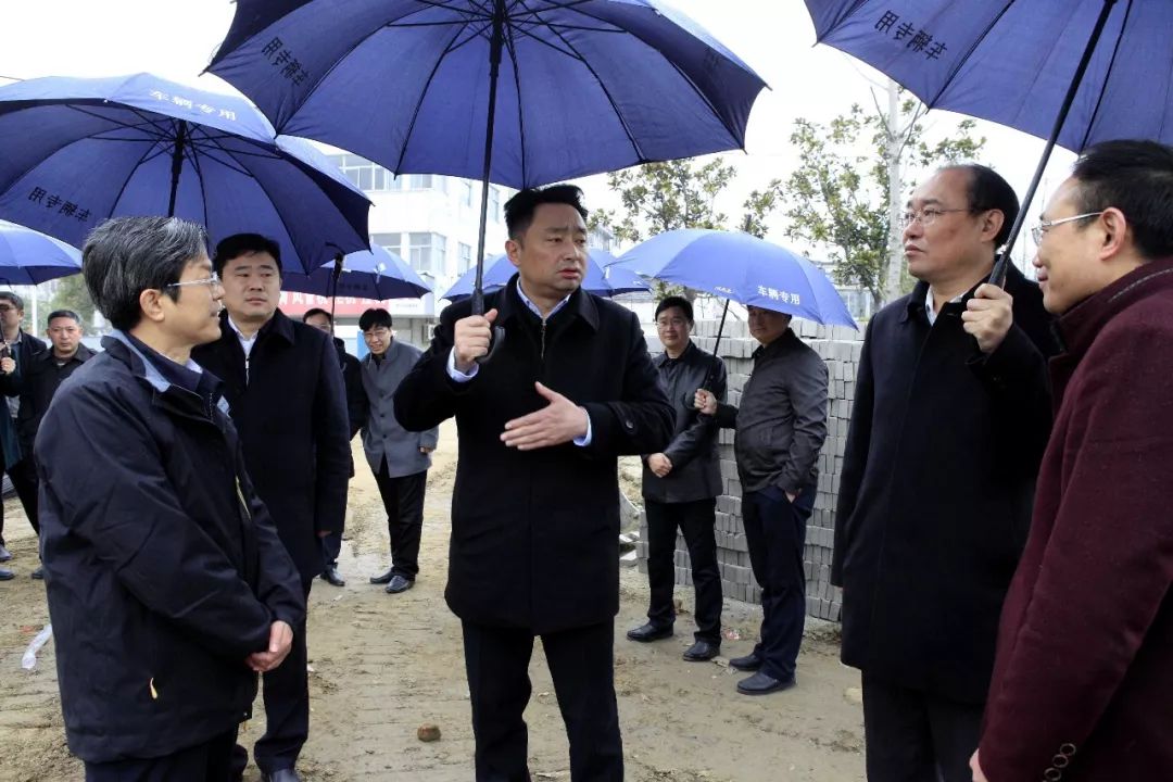 3月5日上午,高港区委副书记,区长孙宏建带队视察城建项目,实地查看