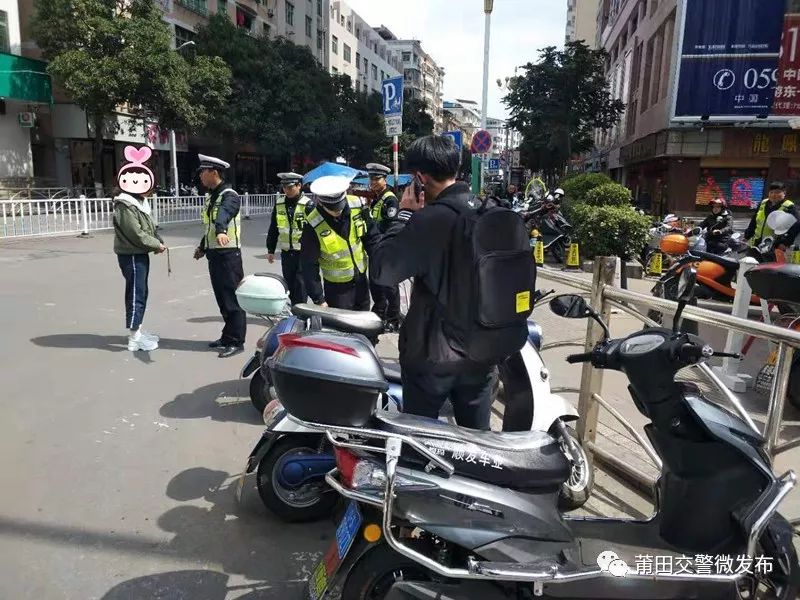 道路交通事故的发生,保障中学生上,放学交通安全,近日,莆田交警部门