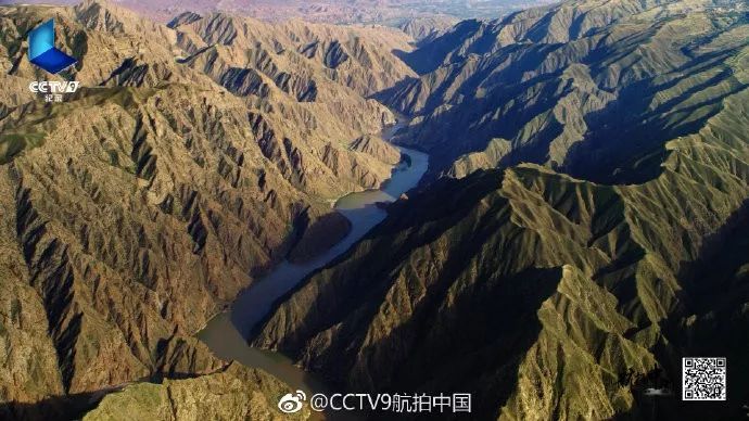 航拍中国甘肃篇惊艳亮相崆峒山庄浪梯田统统露脸