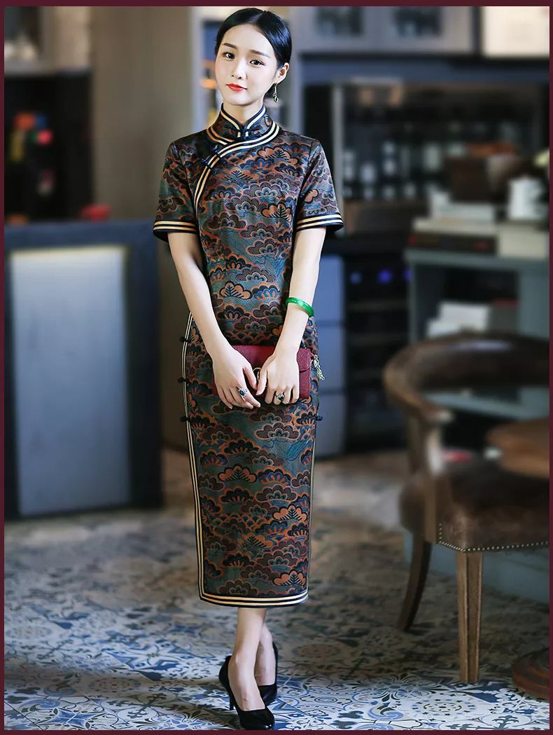 中国传统旗袍怎么穿才好看?