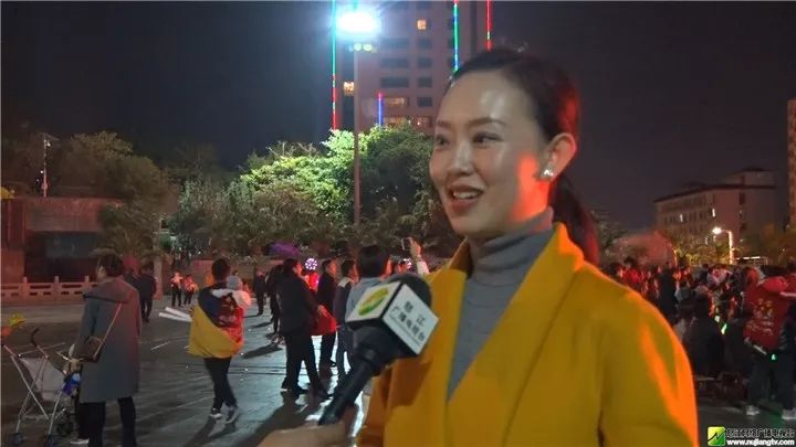 云南省花灯剧院 谢丽娜:我们这次来的目的是采集怒江当地脱贫攻坚的