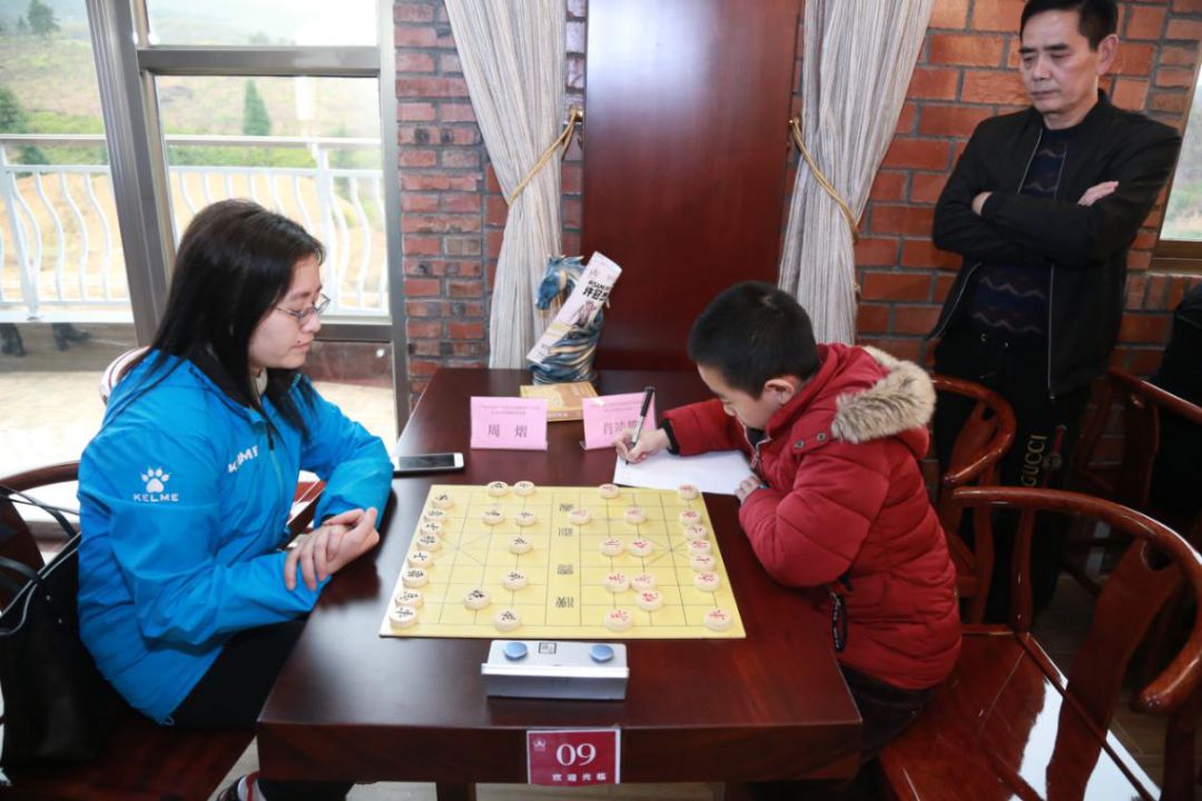 高手对决!全国女子象甲大师精彩对战乐昌棋队!_象棋