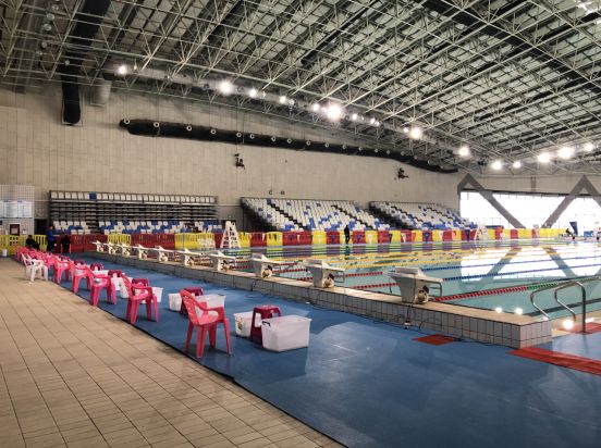 2019年 迎春杯 游泳比赛在市体育中心游泳馆开