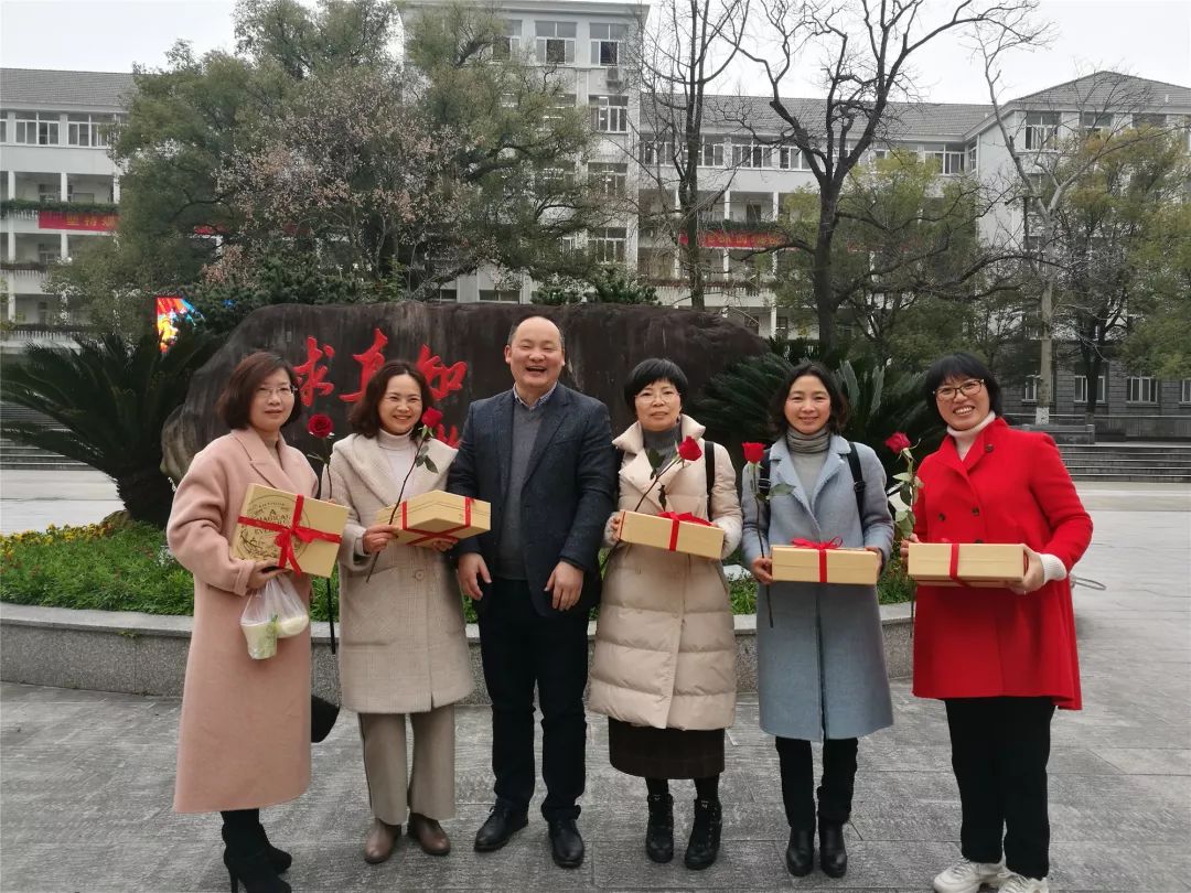 快来看最美身影全市各地各校开展庆祝妇女节活动