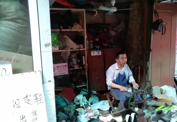 上海那些消失的小店,都在这条路上复活了!_吴