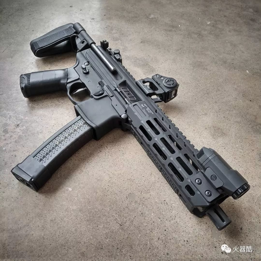 mp5当道几十年,sig mpx出世以来会不会逐渐取代它呢?