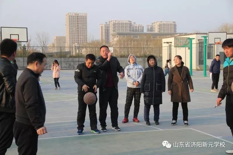 为了庆祝2019年"魅力女神节"的到来,新元学校于3月6日下午举办了丰富