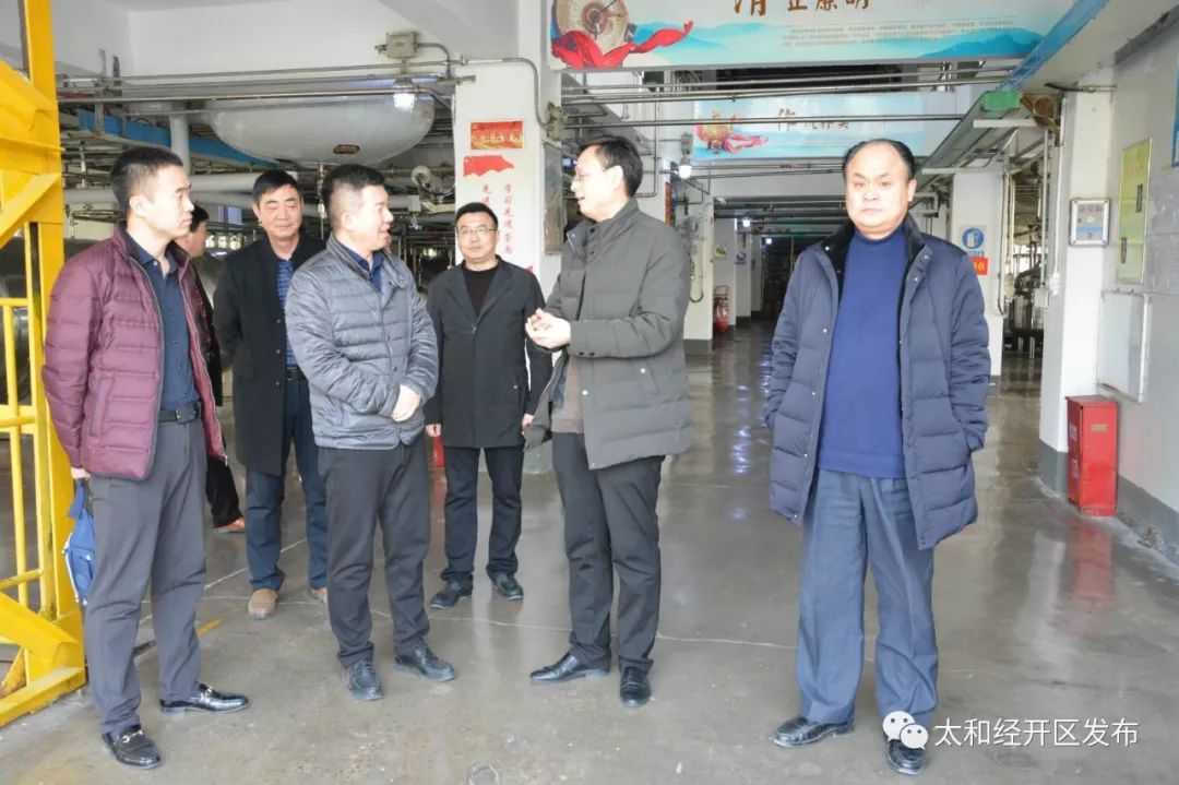 新疆生产建设兵团第十师一八四团一行到我区参观考察