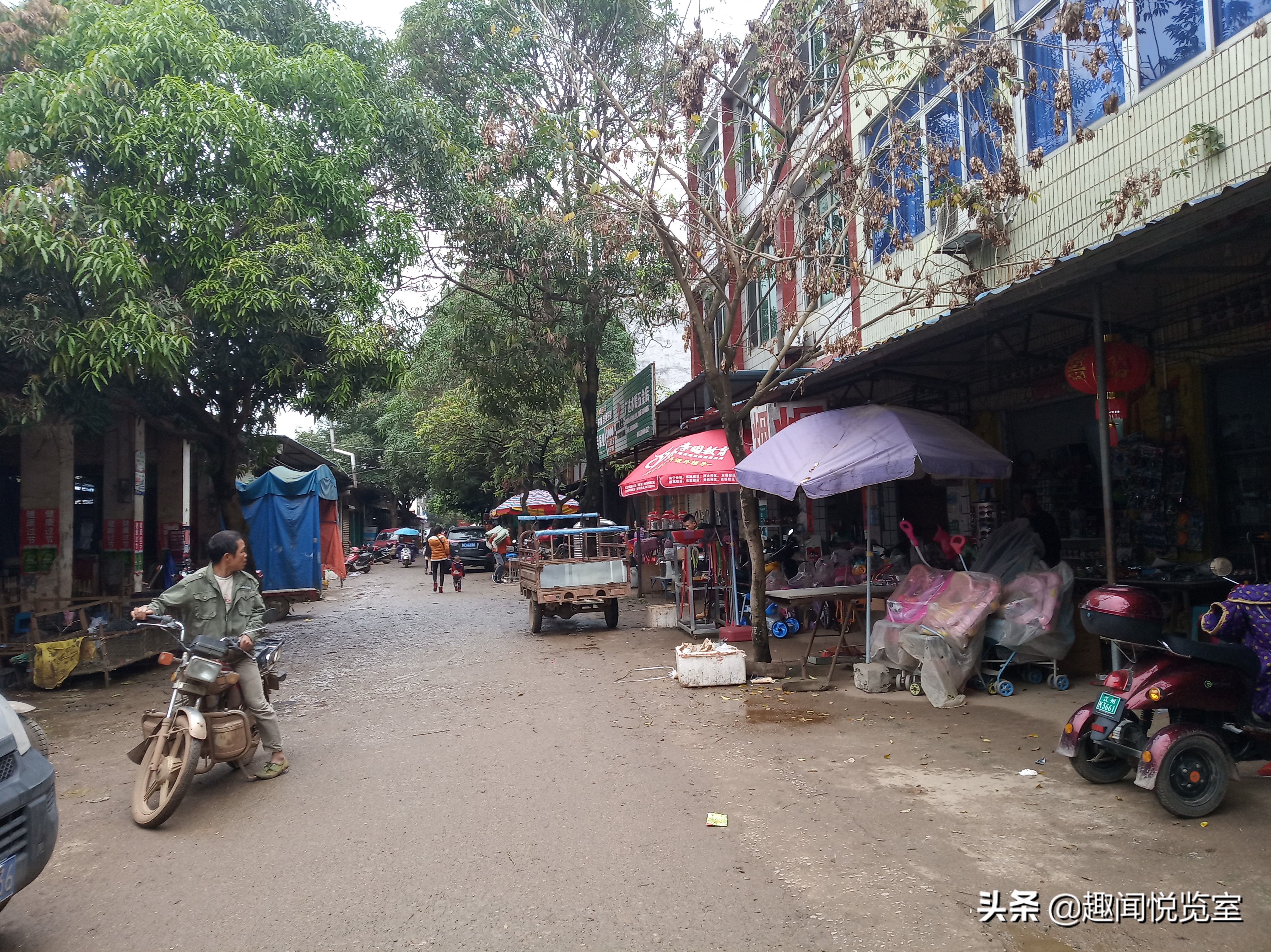 真实拍摄广西乡镇街道集市,逛一逛,乡愁顿时涌上心头!