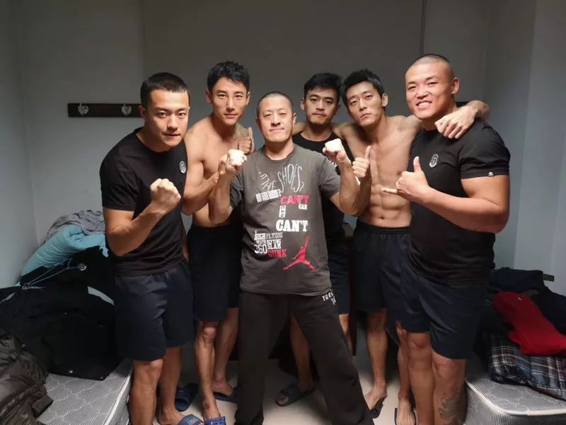 职业mma拳王去演电影,居然被这些动作戏难倒了_刘文擘