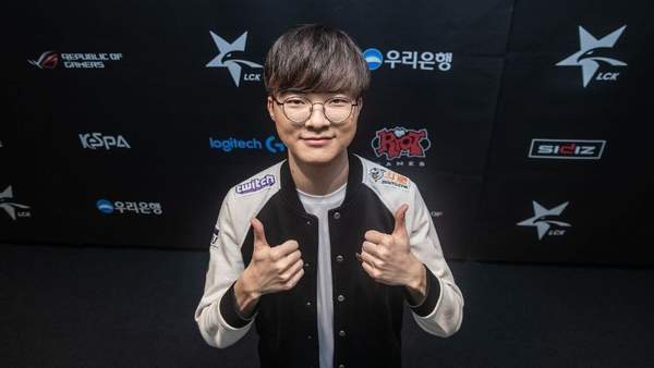 LOL Faker 新髮型上熱搜 粉絲吐槽：髮型越來越「瓜皮」 遊戲 第2張