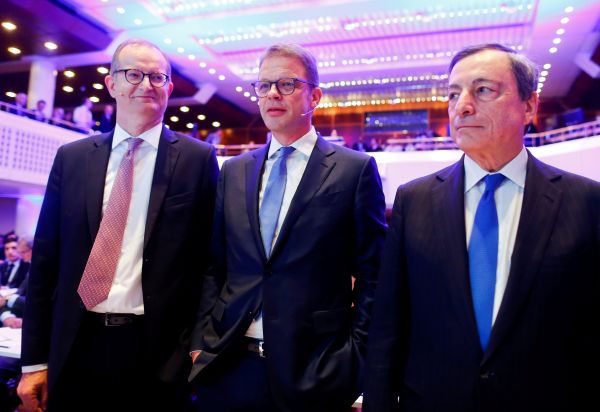 英媒:德银与德国商业银行就潜在合并展开谈判