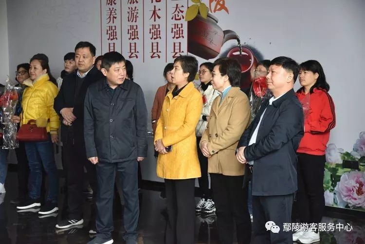 副局长吴验兵,鄢陵县县委书记尹二军,县长李东岭,副县长靳喜民,文化