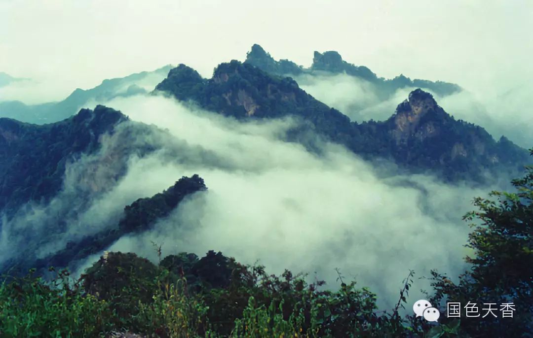 奇峰峻岭,蔚为壮观