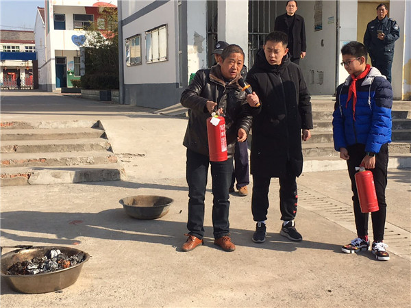 安不忘危防患未然——盱眙县观音寺中心小学开展消防安全逃生应急疏散演练活动 图2