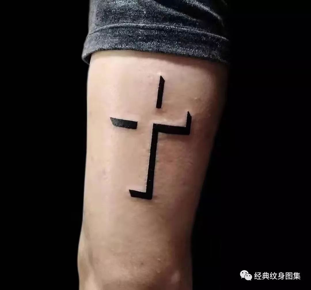 十字架纹身素材