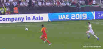 国足罪人 被质疑亚洲杯上收伊朗小纸条,大年初