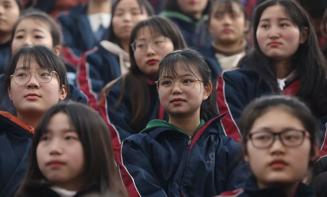 高考倒计时88天龙山高级中学2019年高考誓师大撼全场