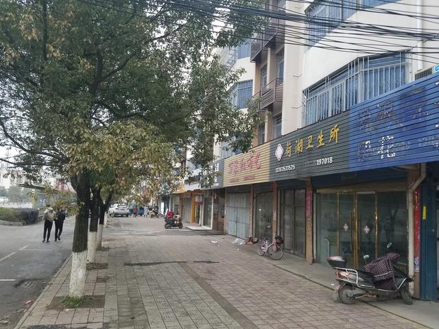 标的物介绍:樟树市张家山集贸商城内a5栋7层1-701号的房屋,建筑面积